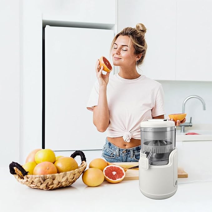 Electric Citrus Juicer, Rechargeable Juicer Machine with USB Cable and Cleaning Brush, Orange Lime Lemon Grapefruit Juicer Squeezer, Easy to Clean Portable Juicer