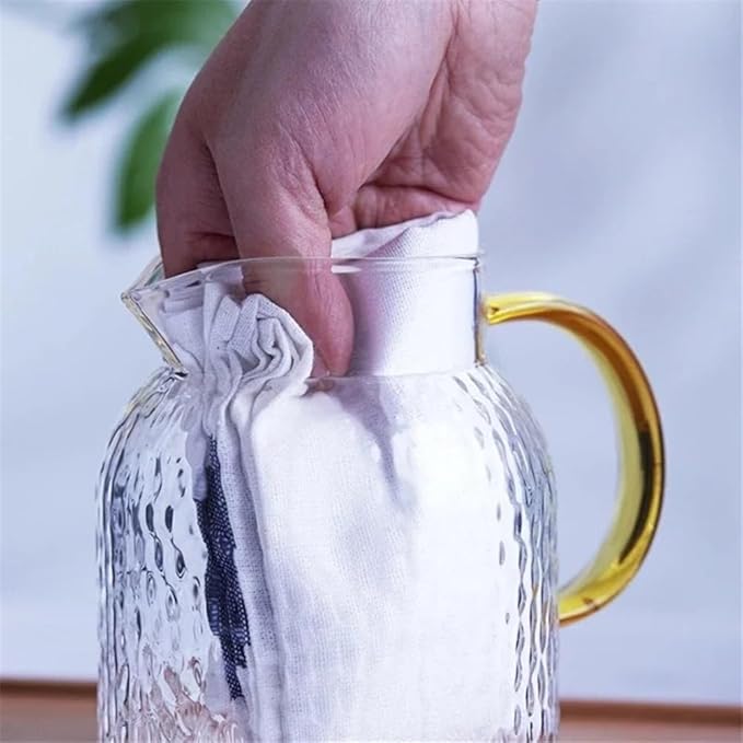 Cold kettle Glass Water Pitcher with Filter Lid and Pouring Spout Heat Resistant Glass Carafe for Hot Cold Beverages Homemade Ice Tea Bottle Water Pitcher Set for Hot/Cold Water(1L)
